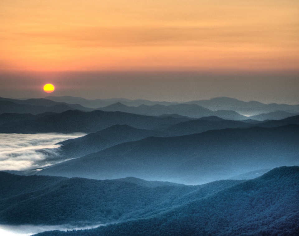 Sunrise from Brasstown resized