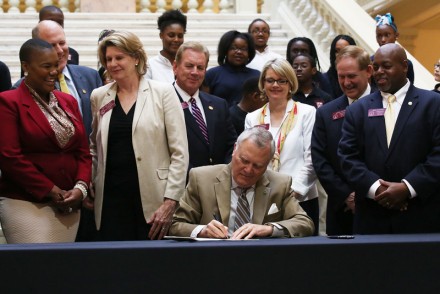 seal signs opportunity school district