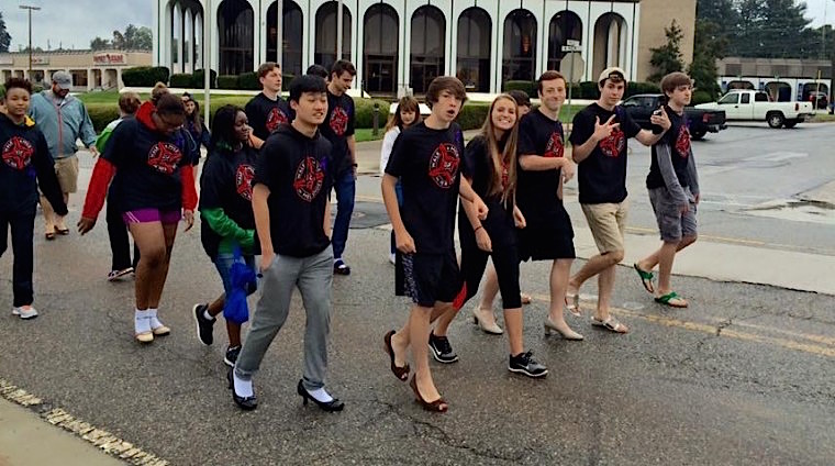 12118632_10207893976374345_2280478006214890581_n-e1444799002164