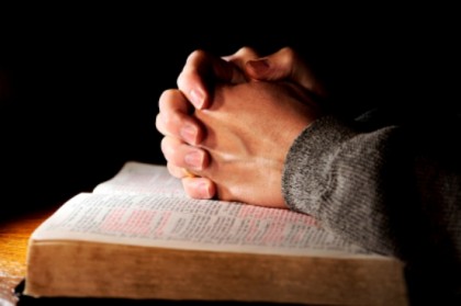 Praying-Hands-Bible