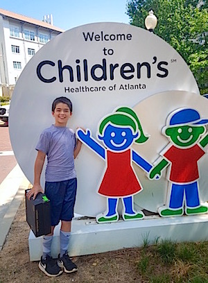 09132016-mason-donates-to-choa-5