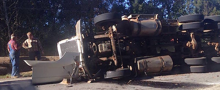 logging-truck-accident
