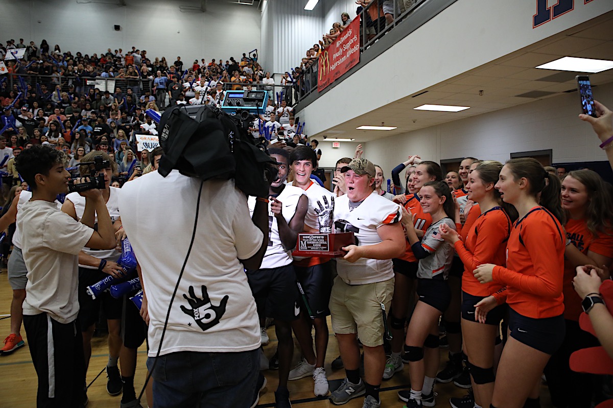 Paul Milliken High 5 Sports Raider pep rally hand trophy award 4