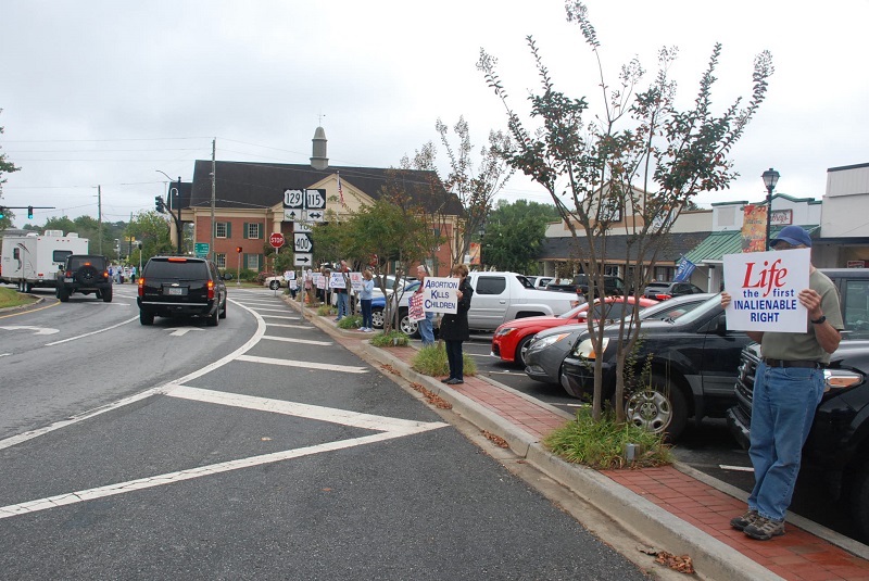 Life Chain anti-abortion demonstration Cleveland