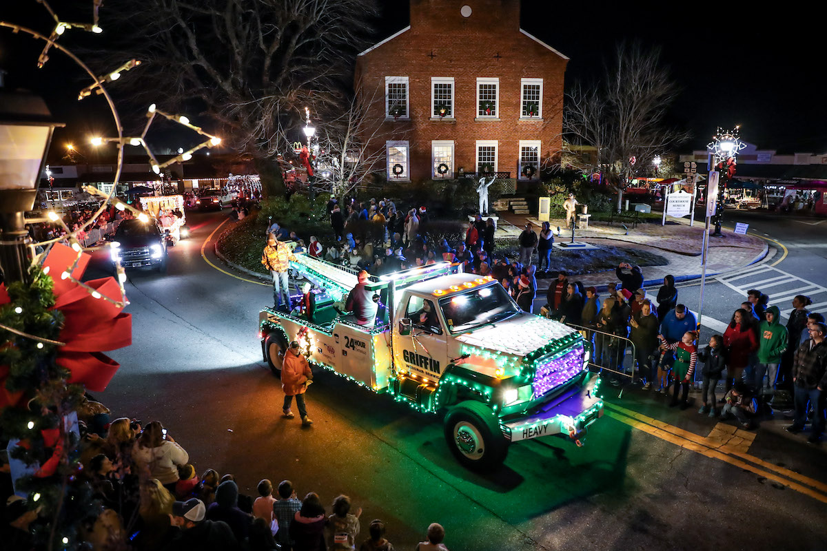 Christmas in the Mountains & Lighted Christmas Parade 201913