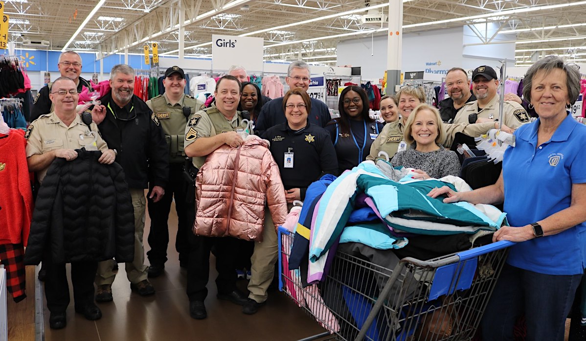 Hall County Sheriff's Office and Optimist coat shopping