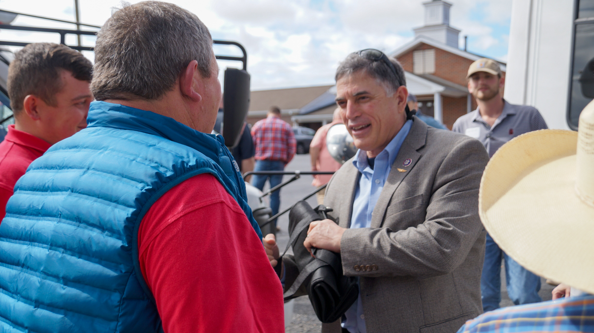 Farm tour Andrew Clyde