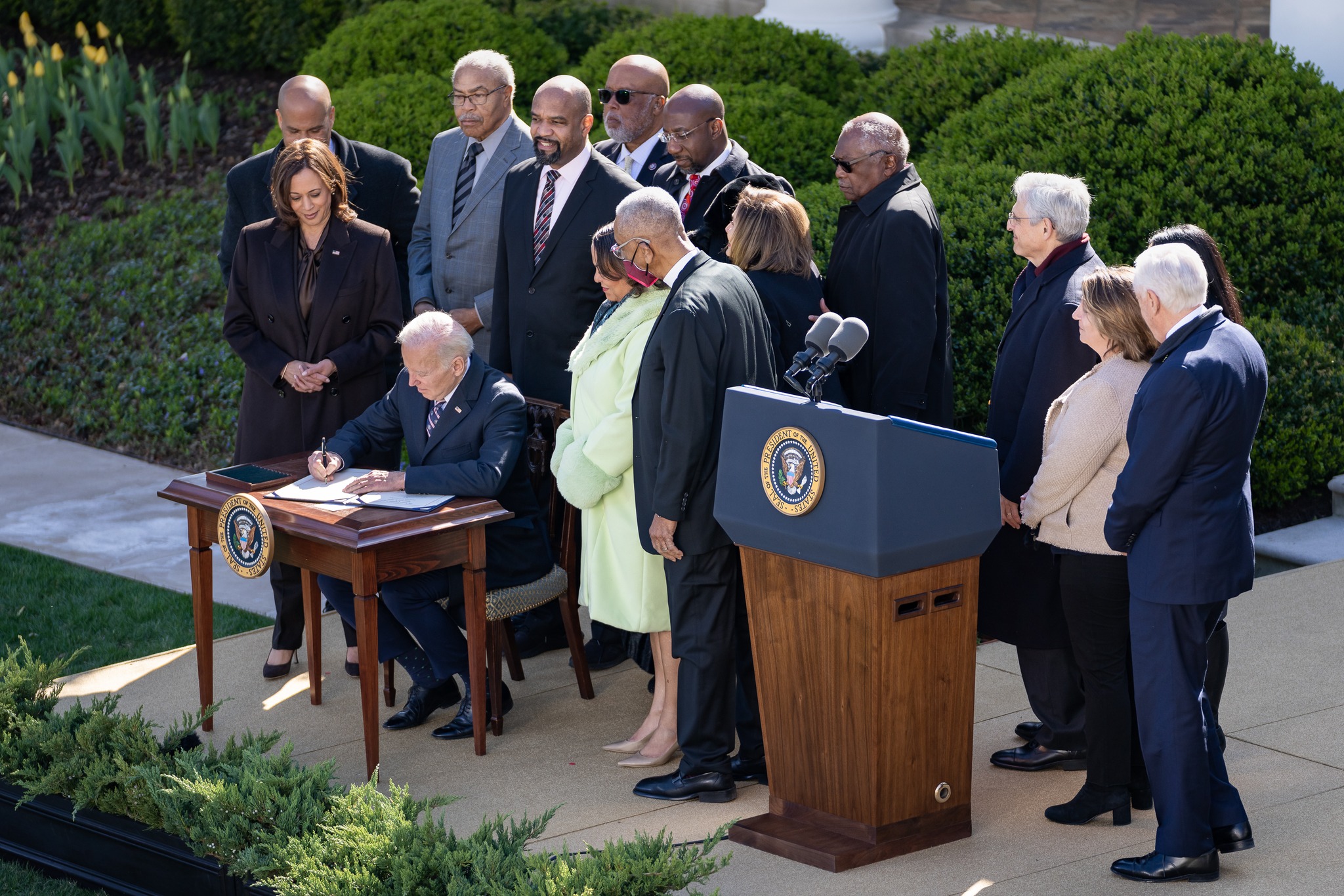 Biden signs anti-lynching bill