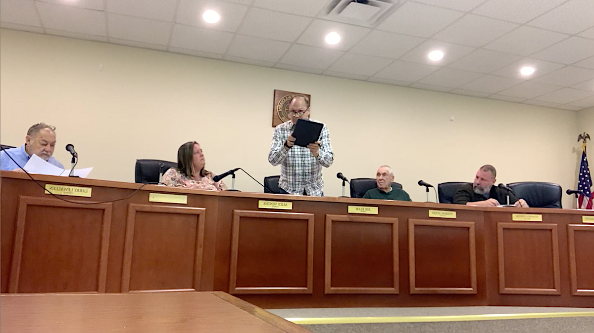 Baldwin Mayor Joe Elam resigns