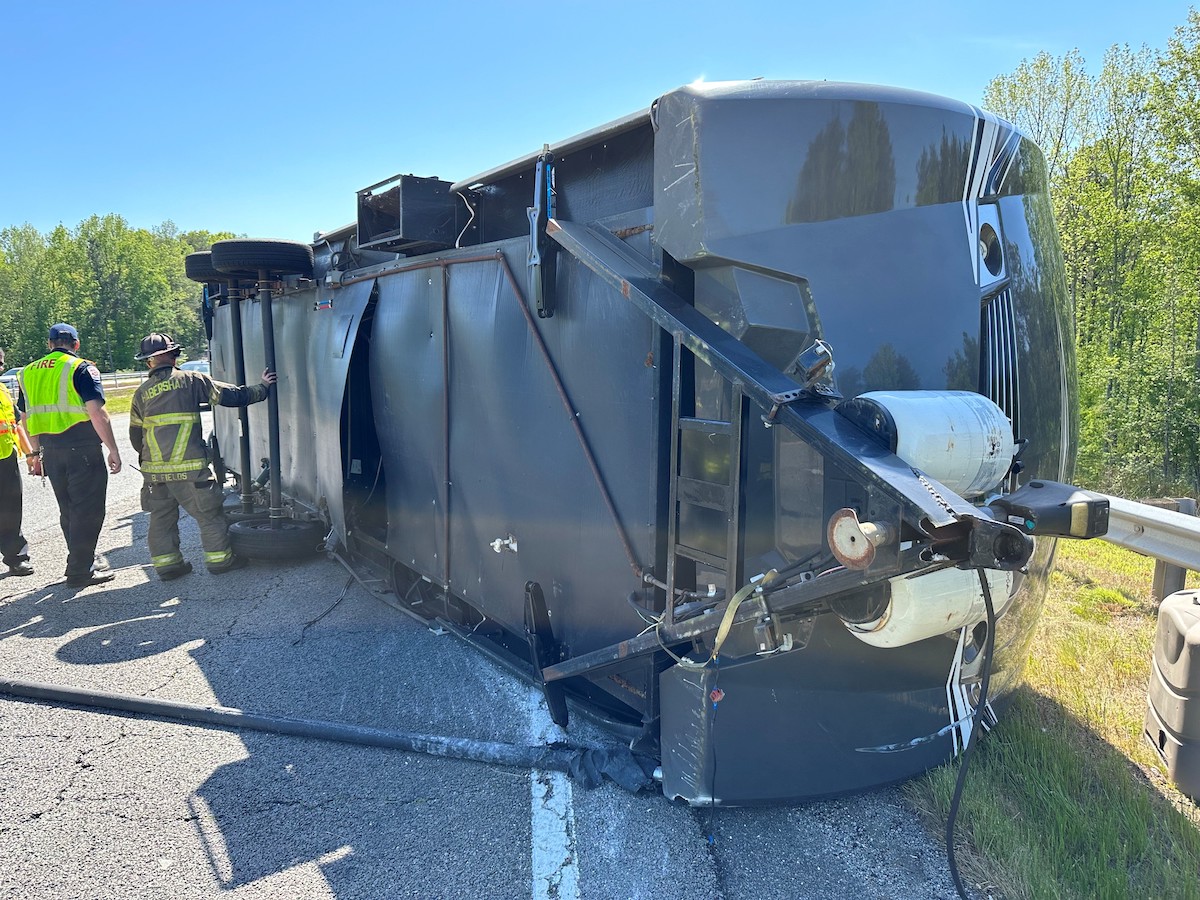 4.24.23 Overturned camper 365 at Level Grove Road