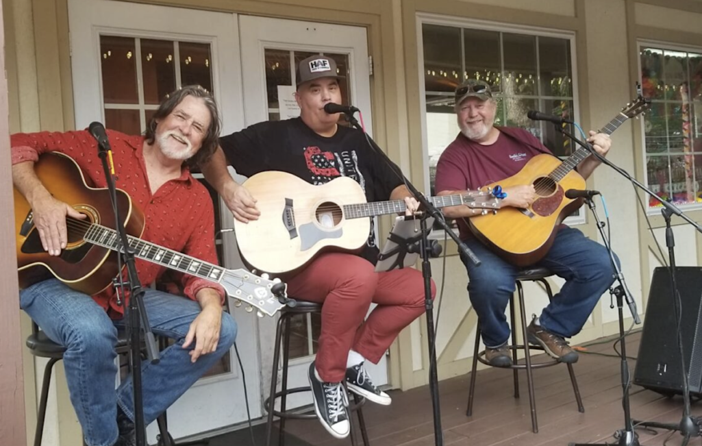 Helen Songwriters Festival brings 12 Nashville hitmakers to North Georgia April 28-30