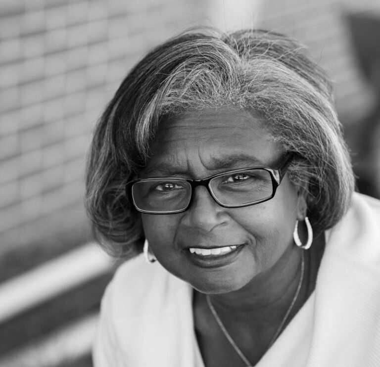 Annie-Sutton-10-3-23-768x1151