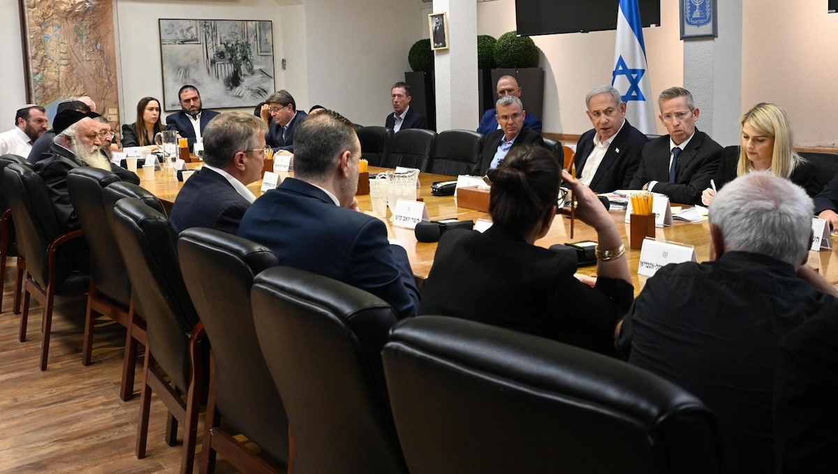 Israeli leaders meet