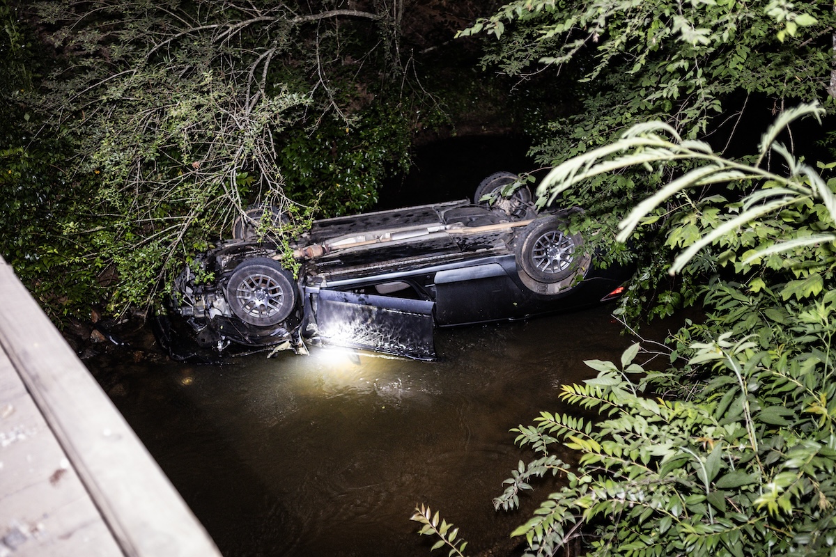 UPDATE: Driver rescued after car plunges into creek - Now Georgia
