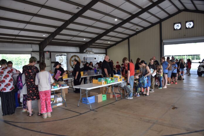 SROs Supplies Students