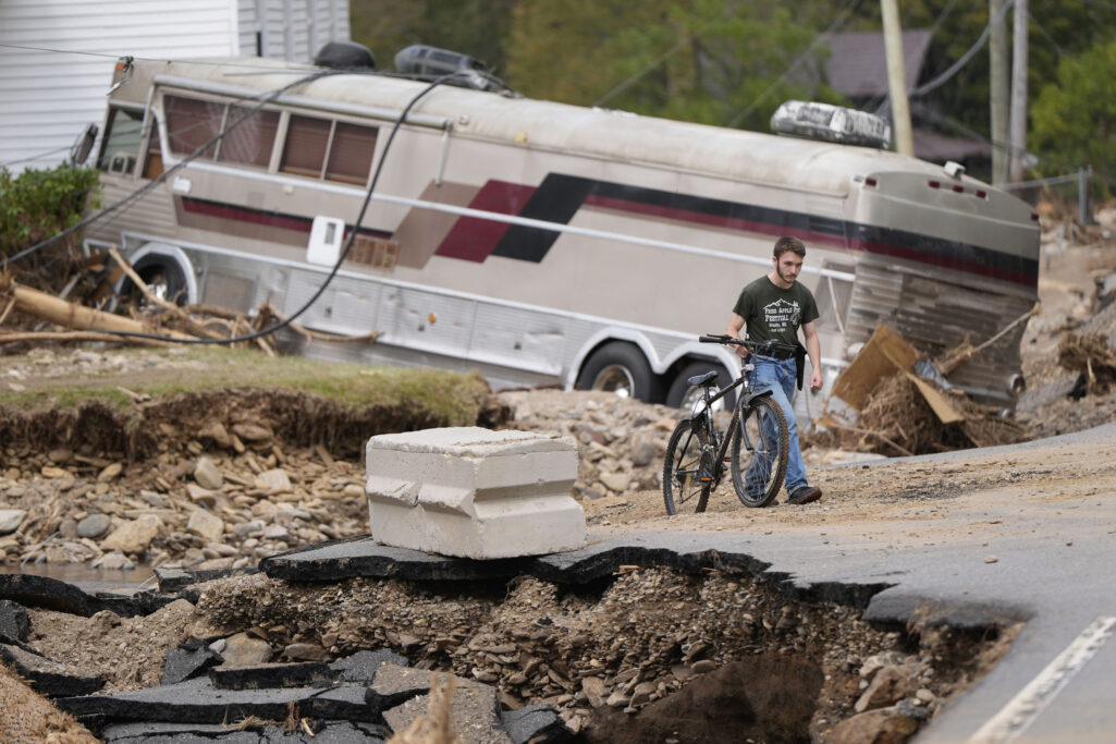 Kemp extends state of emergency as Helene death toll rises - Now Georgia
