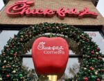 Chick-fil-A Cornelia hosts annual Christmas Tree Lighting
