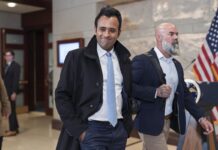 Trump backs Vivek Ramaswamy on ad featuring opponent’s estranged mother