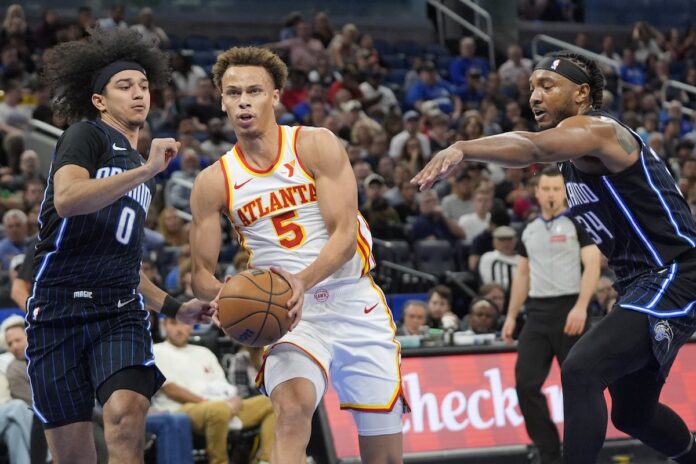 Hawks Magic Basketball