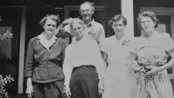 Mollie Sparks and family