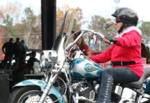 Bikers make Christmas merry for children in need