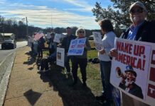 Conversation on the square: Weekly gathering underscores freedom of expression in Clarkesville