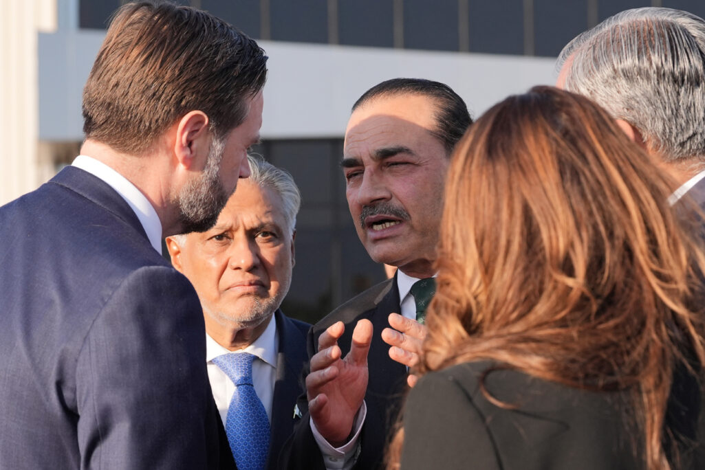 US and Iran have agreed to wording of a deal to end their war, Pakistan’s prime minister says