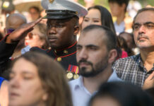 150 people from 50 countries become US citizens at Mount Vernon