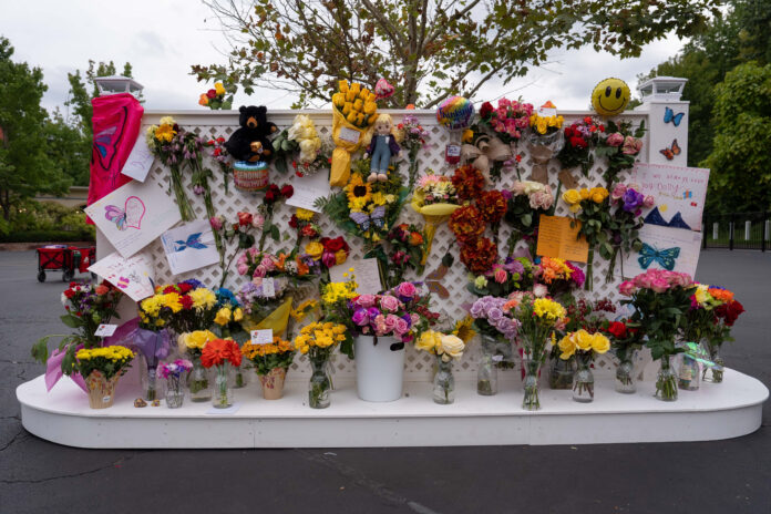 Obit Dolly Parton Reaction