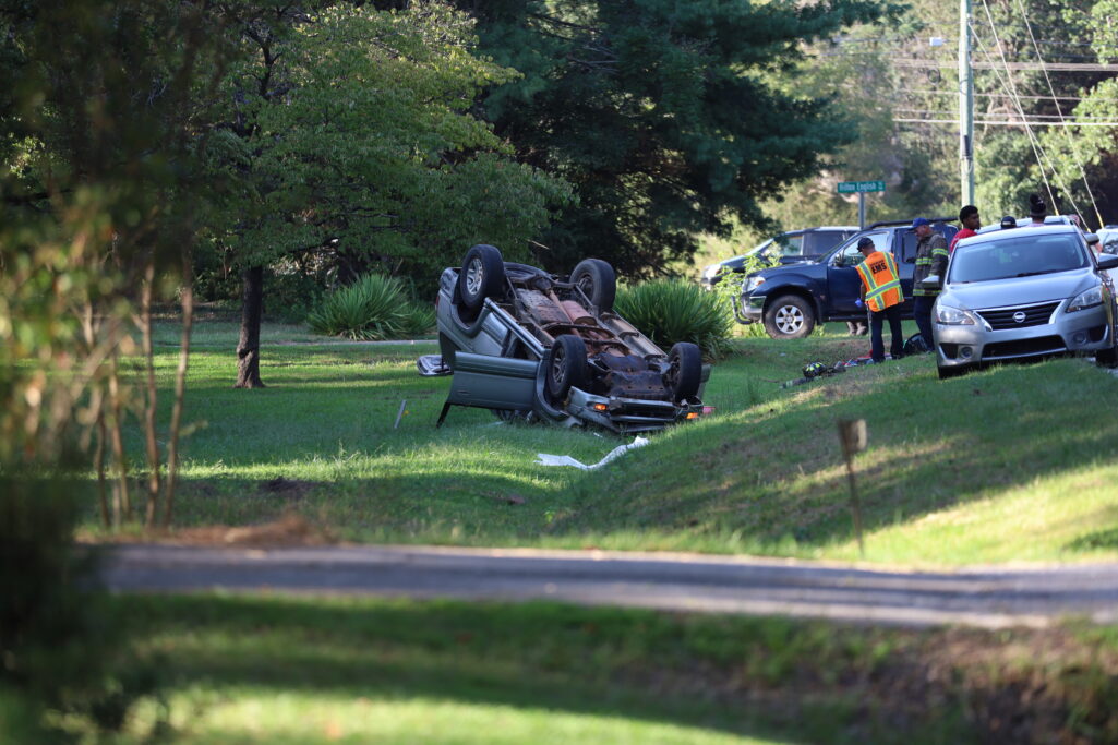 Driver charged with DUI after rollover crash on GA 105