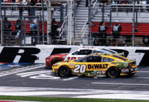 Briscoe holds off Bell in Charlotte to win 2nd straight playoff race